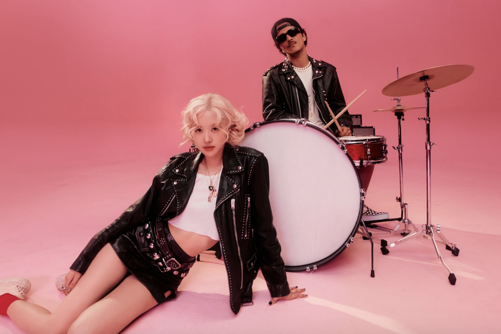 Rosé teams up with Bruno Mars on new single 'APT.' — Women In Pop